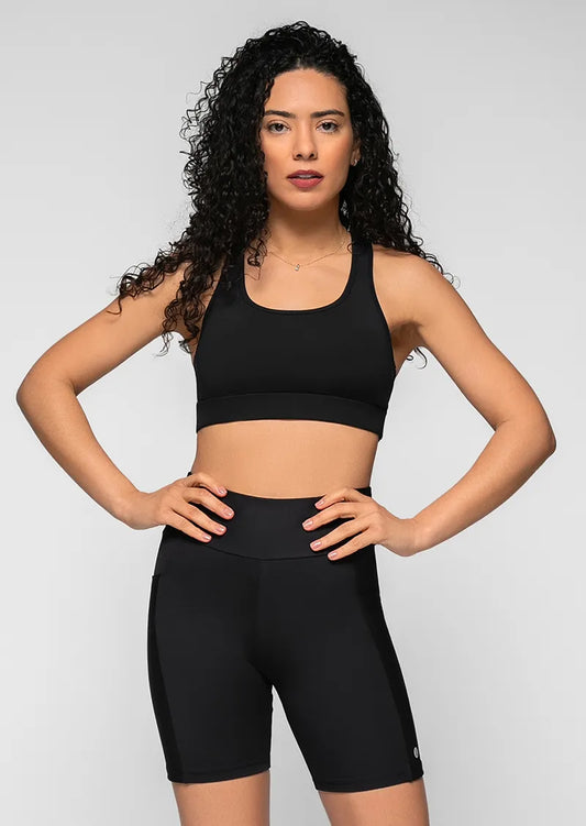 ESSENTIALS SPORTS TOP WITH POCKET - BLACK