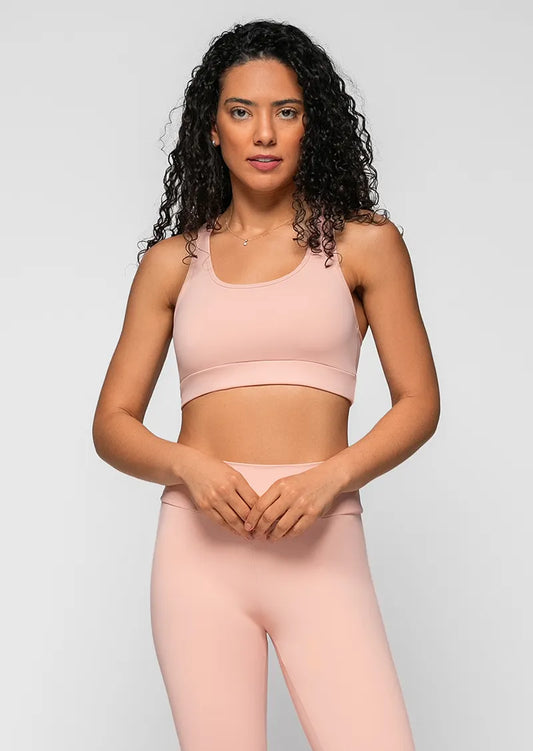 ESSENTIALS SPORTS TOP WITH POCKET - YOGURT