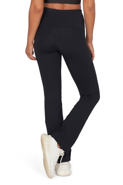 Review: Lululemon Toasty Tech Tights and Rebel Runner Crops - Agent  Athletica